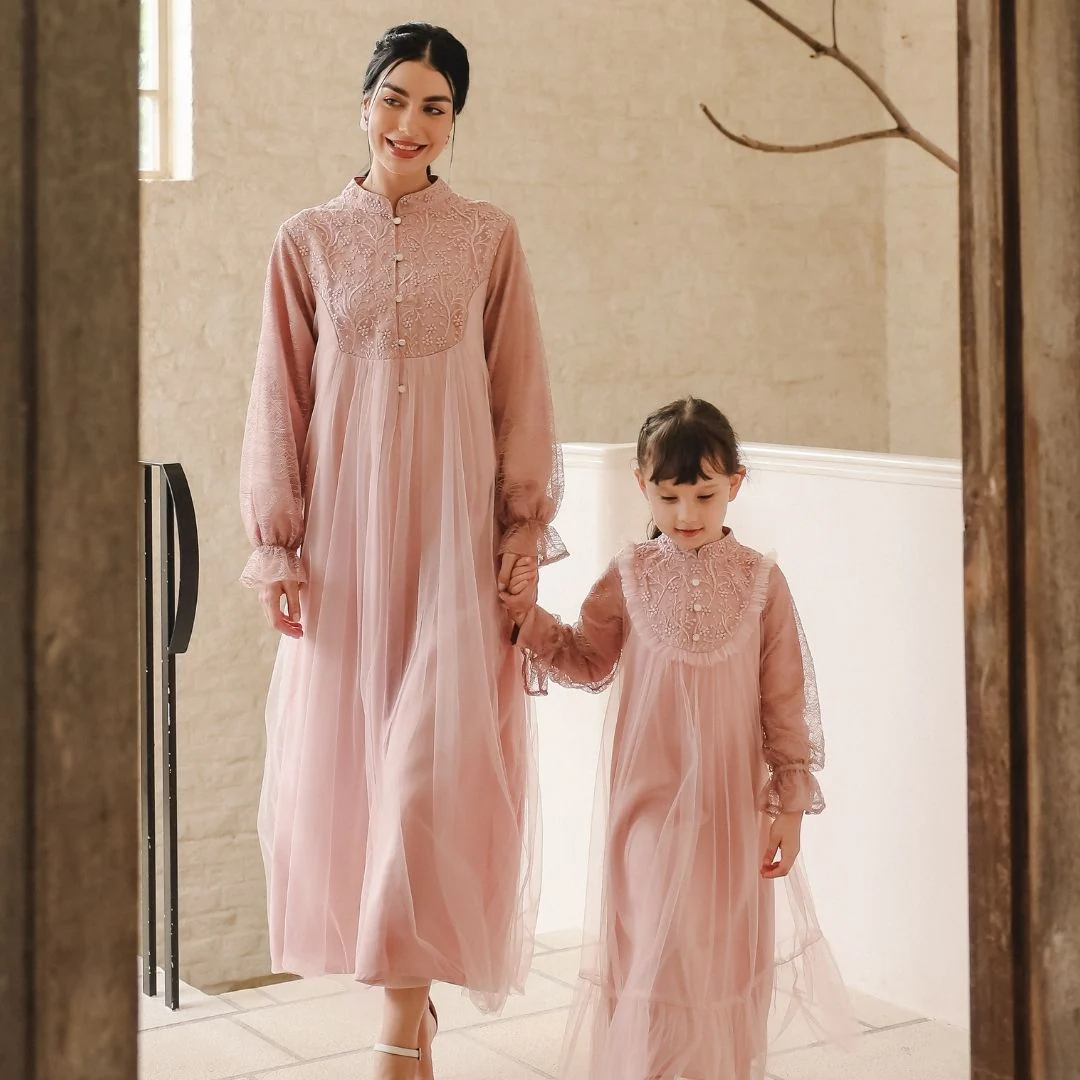 ZIEL KIDS - Najwa Dress Gamis Raya Terusan Satin Premium Couple Mom & Girl - Image 8