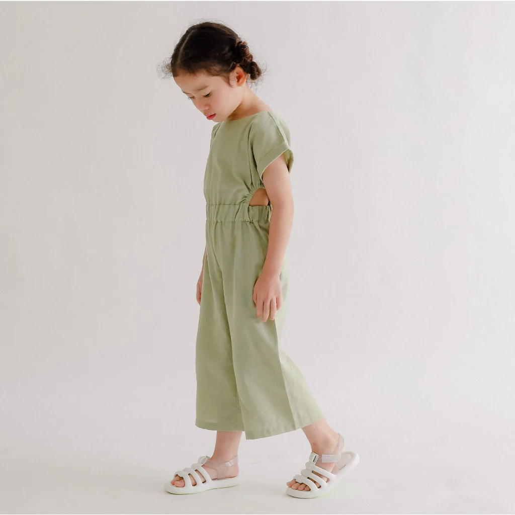 Cora Overall - Image 3